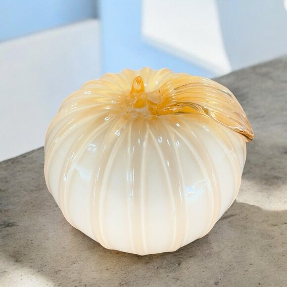 Hand Blown Cased On White Peach Pink Fruit Apple Paperweight Glass Hand Made VTG - Picture 1 of 12